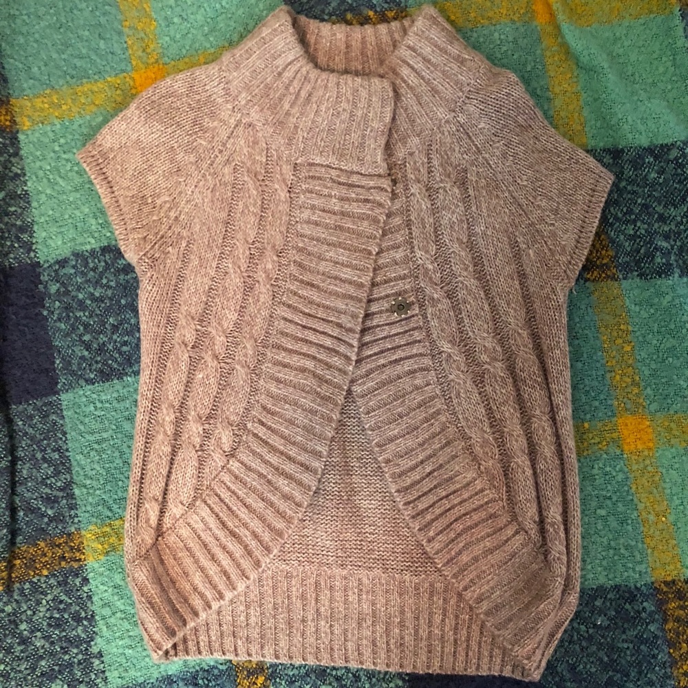 Short Sleeve Sweater